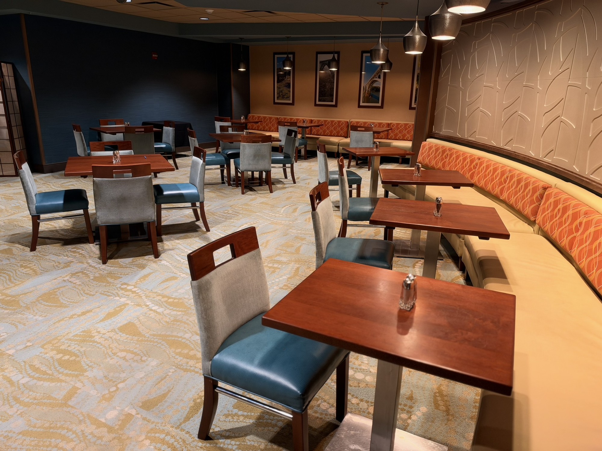 Booth seating at Twin Bridges Restaurant