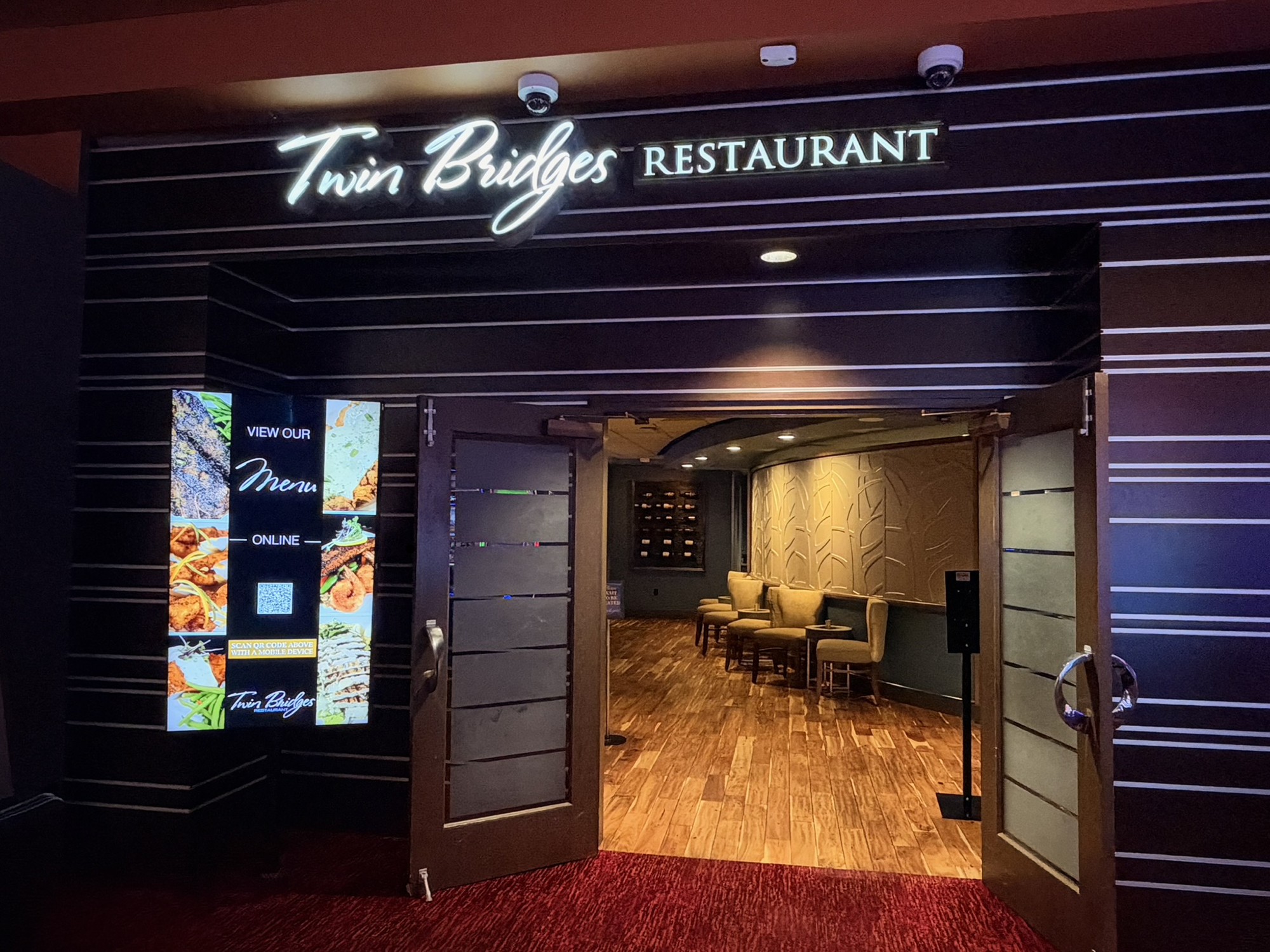 Entrance to Twin Bridges Restaurant